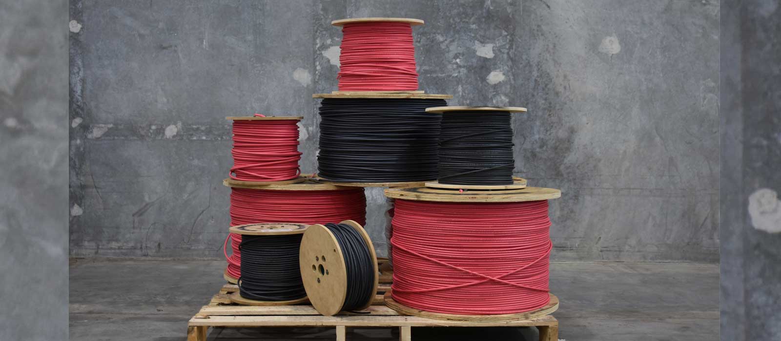 UL 4703 PV Wire: Why It Matters and How to Choose the Right AWG | PhotovoltaicCable.com